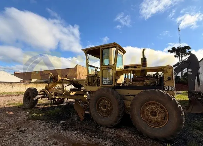 Motoniveladora 120B Caterpillar