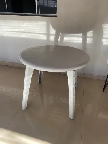 Mesa de plástico redonda
