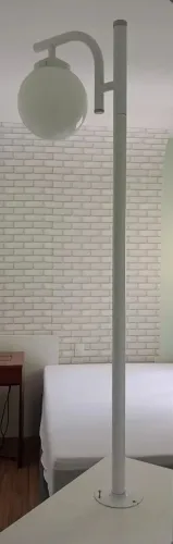 POSTE DE ILUMINAÇÃO DE JARDIM