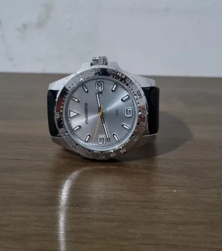 ?Relógio Masculino Mondaine Original - Fundo Prata e Pulseira Preta