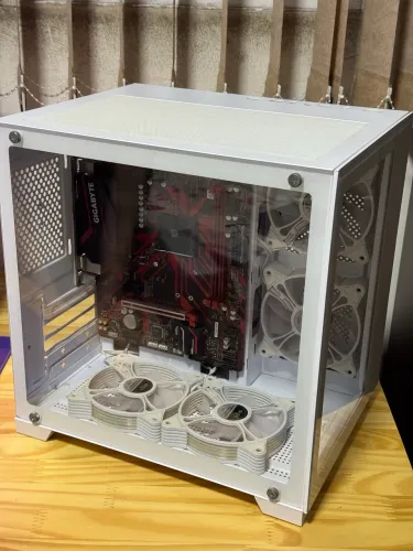 Gabinete + placa mãe 