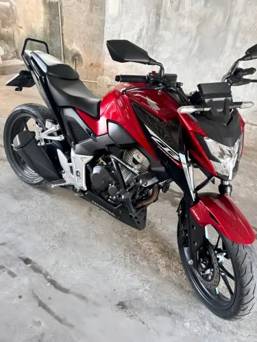 Cb Twister 300F 3025