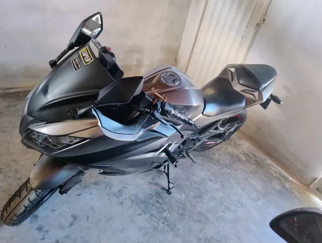 Kawasaki ninja 300 2014 moto com manual e chave reserva