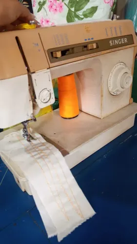 MÁQUINA DE COSTURA