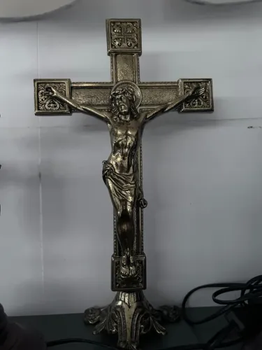 Crucifixo em Bronze