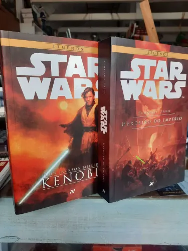 Dois livros Star Wars **leia a descrição**