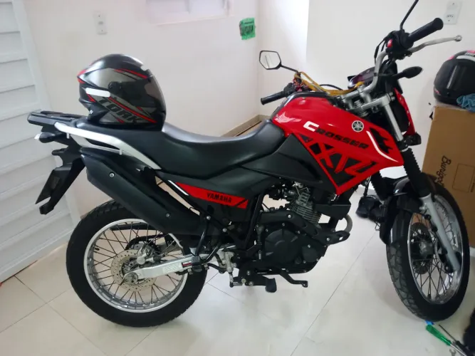 Vendo Yamaha XTZ Crosser 2024, leva de brinde um capacete, e uma capa !