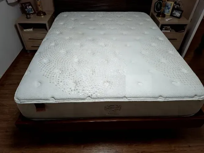 Cama de casal + colchão