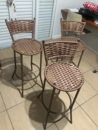 Três Banquetas