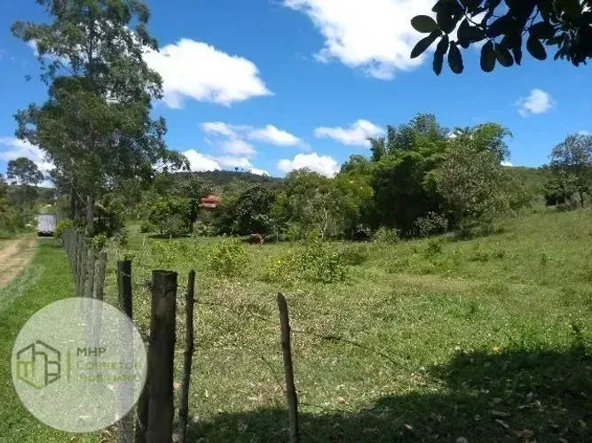 Sítio com Casa de100m² 2 quartos terreno 22.000 mil m² em Curuzu (Cabuçu) - Itaboraí - RJ