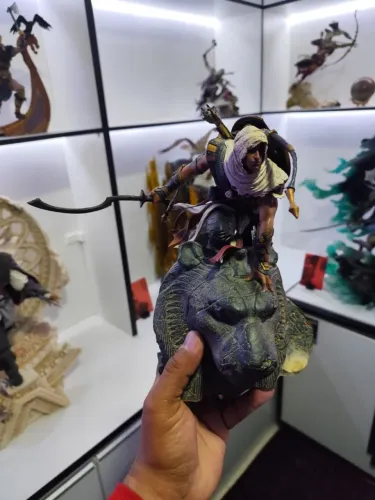 Estátua figure Bayek Assassins Creed Origins