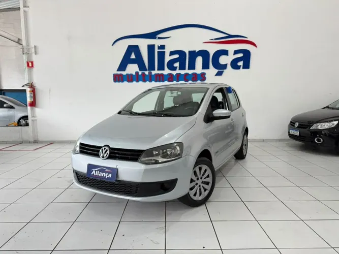 Volkswagen Fox 1.0 MI Total Flex 8V 5P 2014
