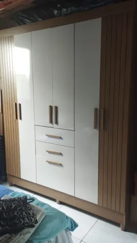 Vendo guarda roupa
