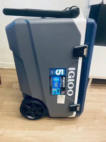 Caixa Térmica IGLOO 85 Litros MAXCOLD - Nova 
