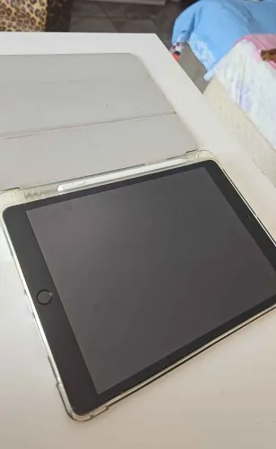 iPad 9 cor Silver 64gb