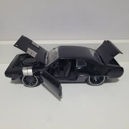 Miniatura plymouth GTX 1 24. Velozes