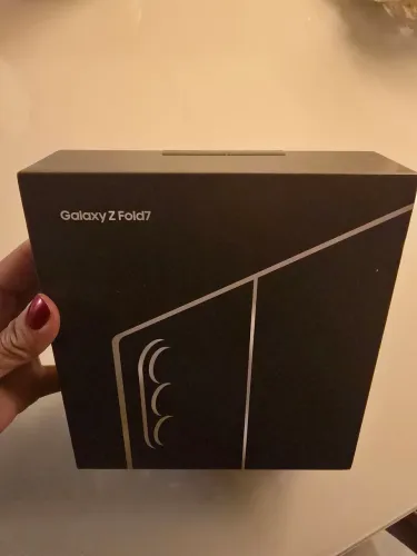 Samsung Z Fold7 1TB