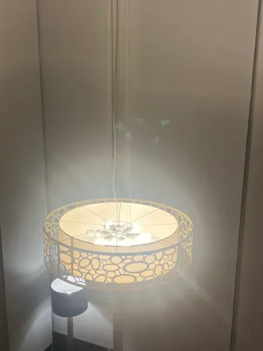Lustre Pendente Moderno de Alto Padrão para Sala de Jantar - Excelente Estado