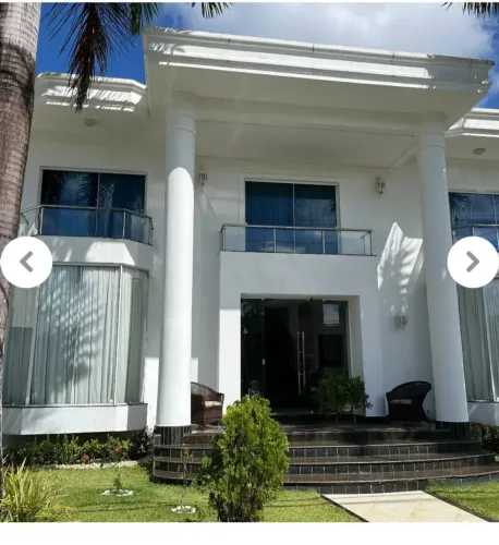 Casa Triplex de Alto Padrão à Venda no Alphaville Residencial Itapuã | 600 m²