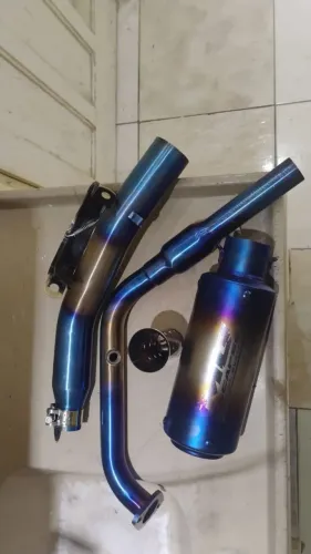 Escapamento novo da R15 por 50% 