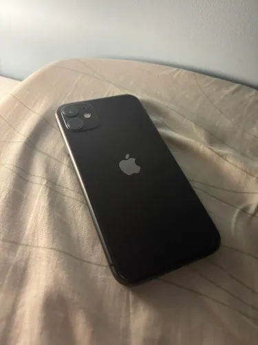 iPhone 11 64GB Preto