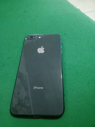 iPhone 8