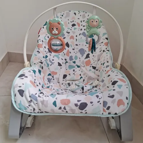 Cadeirinha de descanso infantil