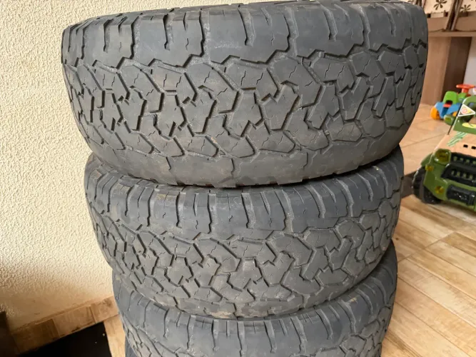 Pneus 265/65/17
