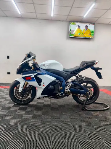 Suzuki 1000