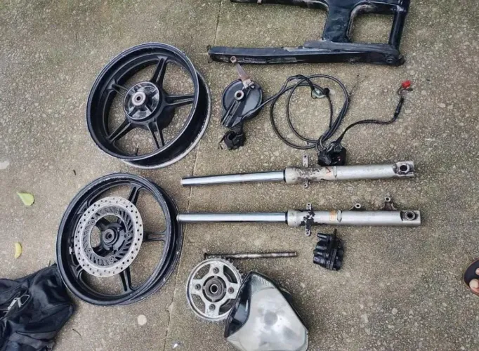 Peças da cb300.
