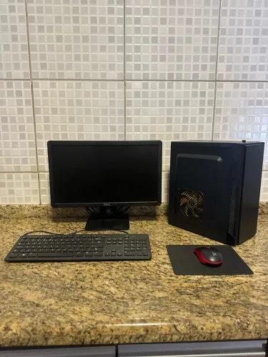 PC completo trabalho/jogos leves!
