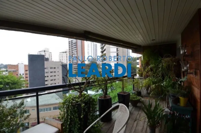APARTAMENTO - REAL PARQUE - SP