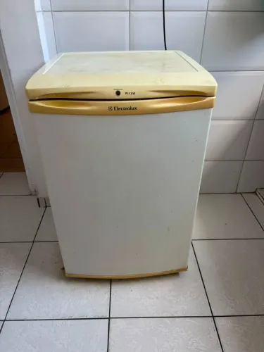 Frigobar Electrolux