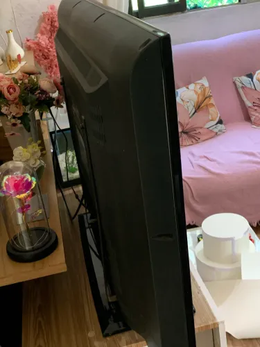 Vendo tv CCE 42 polegadas NAO E SMART!  Funcionando perfeitamente.  400 reais.