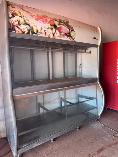 Expositor de carnes, vitrine
