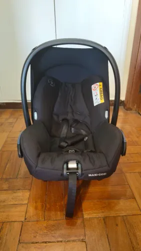 Cadeirinha Maxi-Cosi bebê conforto 0+ (até 13kg) | ótimo estado