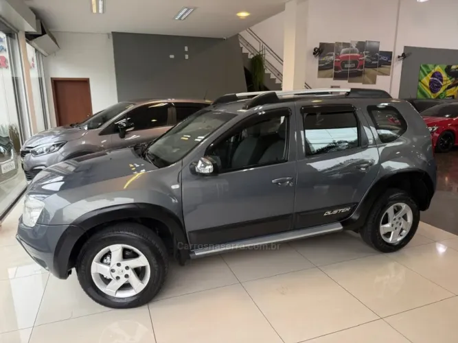 Renault Duster Dynamique 2.0 Hi-flex 16V Aut. 2013