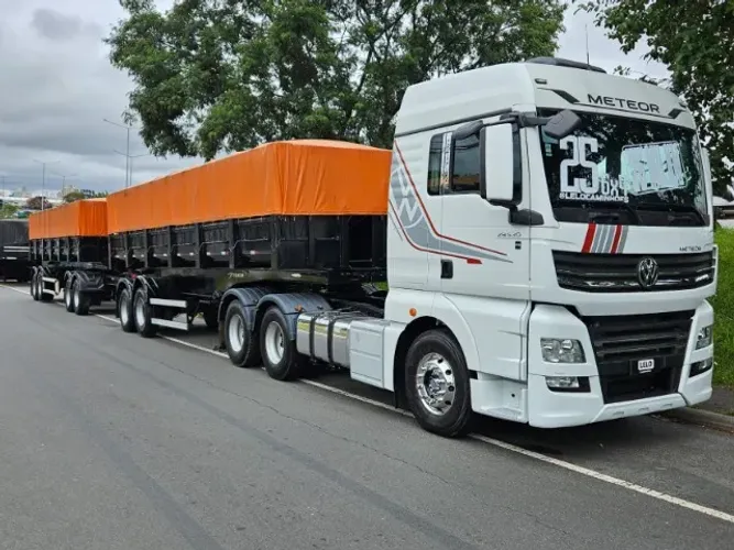 Vw Meteor 29.530 6x4 Bug Leve Mola Ano 25 baixo km + Rodocaçamba Noma Ano 2019 35m³ s/pneu