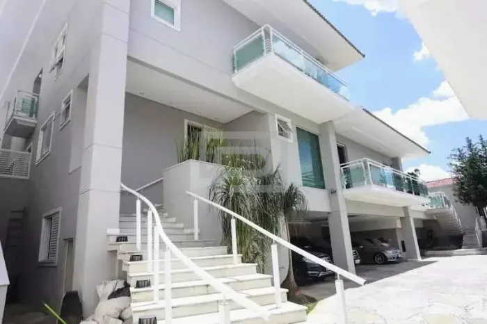 Casa com 4 quartos, São Bento - Belo Horizonte