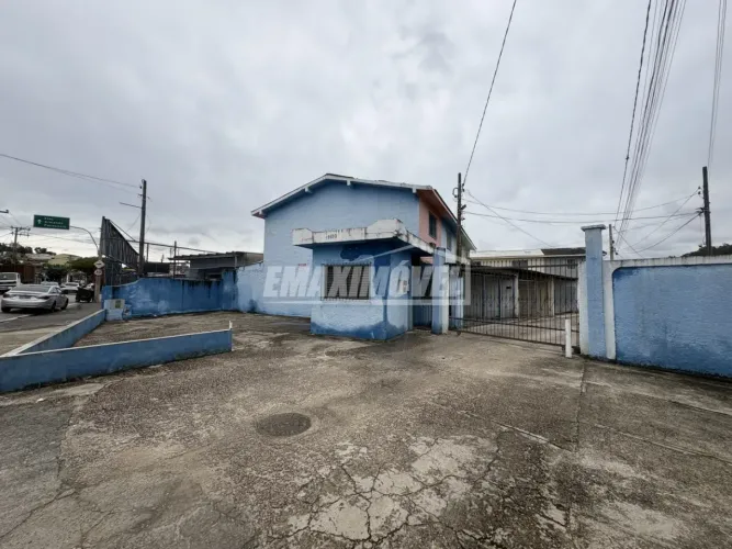 Casa com 2 quartos para locação na Vila Assis