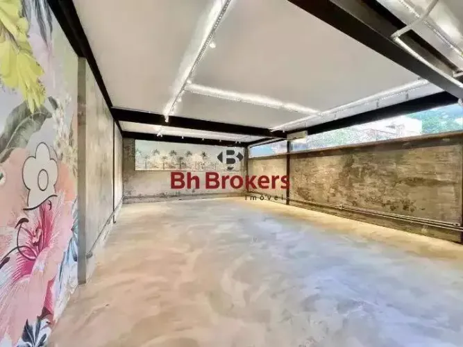 CASA COMERCIAL PARA LOCAÇÃO NO MANGABEIRAS.