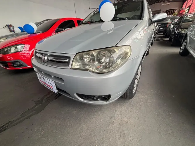 Fiat Siena Celebration 1.0 Fire Flex 8V 4P 2011