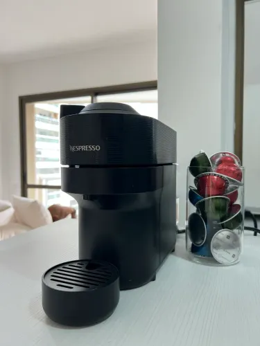 Nespresso Vertuo Pop Preta 110v