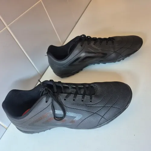 Chuteira Umbro Society N.42