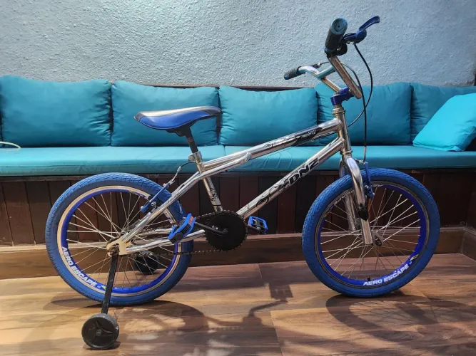 Vendo bicicleta DNZ cross BMX