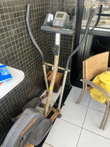 Elíptico usado, funcionando bem