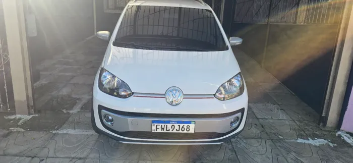 Volkswagen Up! Cross 1.0 TSI Total Flex 12V 5P 2016