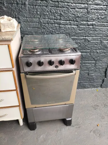 Vende se fogão usado sem forno funcionando.