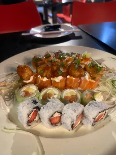 Vaga para cozinheira em restaurante japonês 