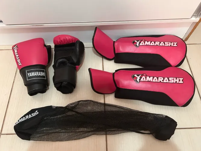 Kit Muay thai - Rosa